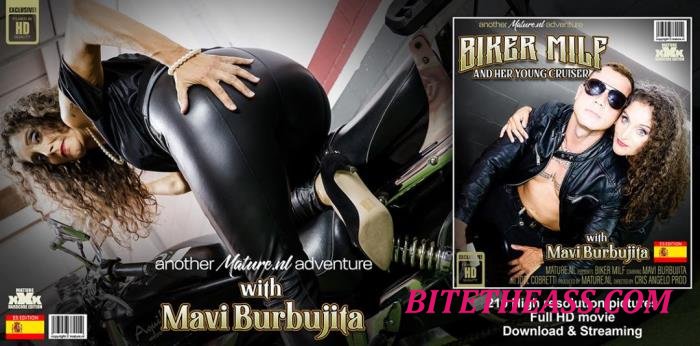Joel Cobretti (29), Mavi Burbujita (EU) (52) - Mavi Burbujita is naughty biker MILF that gets hot from young bad boys [FullHD 1080p]