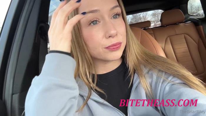 briarriley - Public sq. in aldi bathroom. full video [FullHD 1080p]