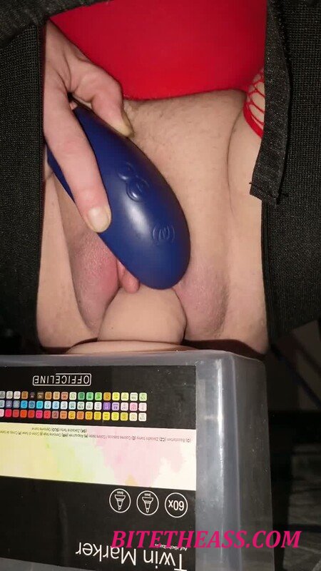 Joannawet - Ich reite einen meiner dildos auf elastischem fickhocken [HD 720P] 