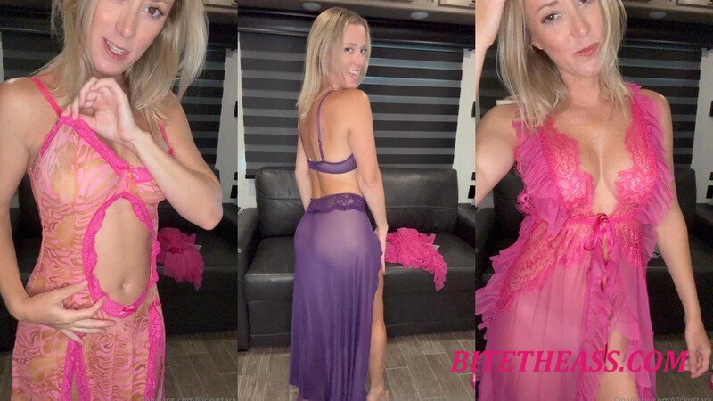 Vicky Stark - Try On Night Dresses [FullHD 1080P]
