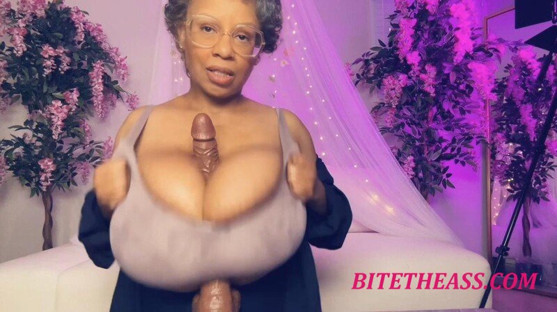 OnlyOneRhonda - Ranny Explores Granny Tittyfucks [HD 720P] 