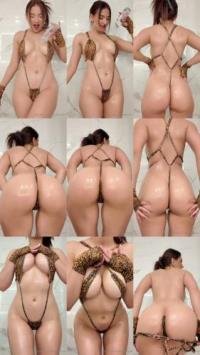 Elizabeth Zaks - Oil [FullHD 1080P] 