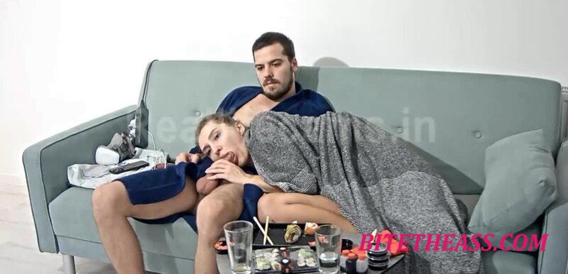 Reallifecam - Caroline And Park Blowjob In Lr On Sofa 12.10.2025 [SD 616P] 