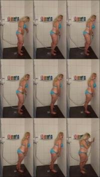 Bonieclydeerotik - Orgasmenreicher schwimmtag Blue Bikini Bademantel heisse Dusche [FullHD 1080P] 