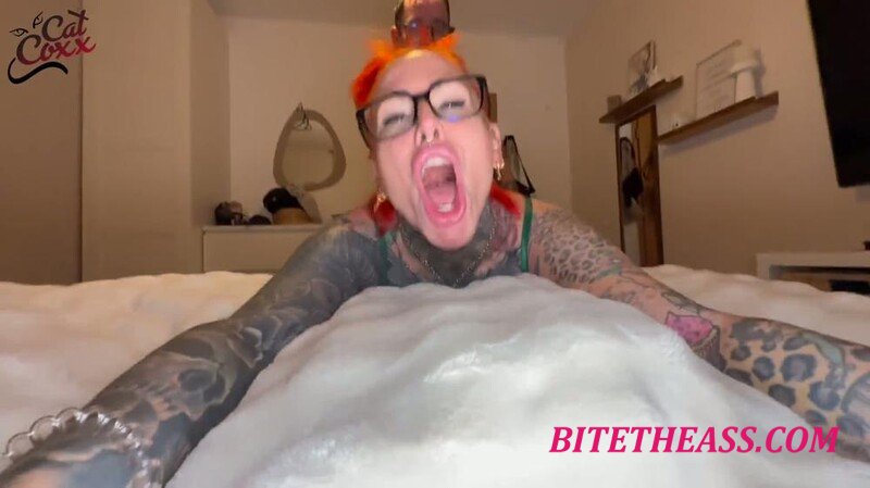 Cat-Coxx - Und dann spritze er alles rein - Leon macht sich die Eier leer [FullHD 1080P] 