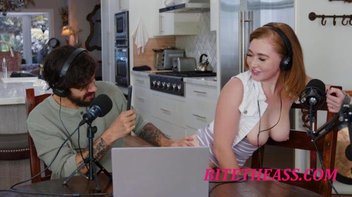 Callie Black - Podcast Pussy [SD 480p]