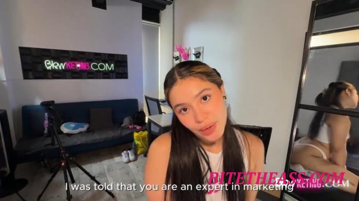 Avakiut - Amatueur Brunette Shocks Us With Her Big Booty And Even Gives My Manager A Thrill - Blowjob [HD 720p]