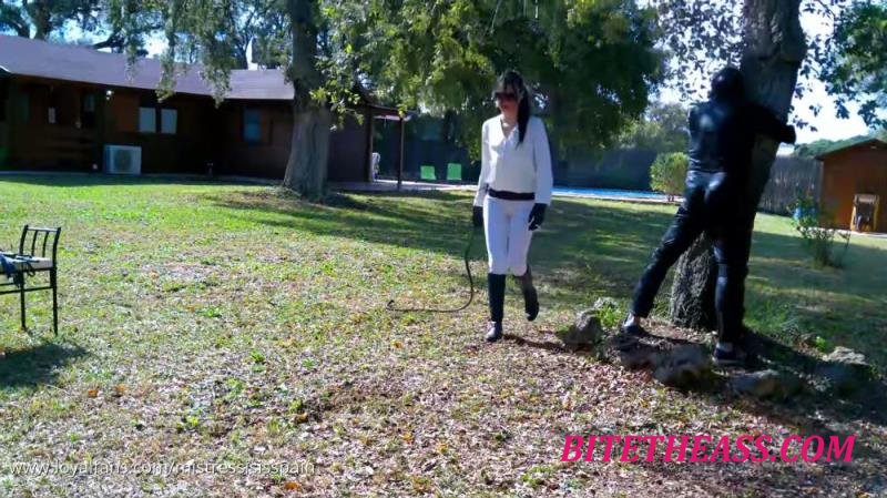 Mistress Isis Spain - Mistress Isis - VS76 Outdoor training [FullHD 844P] 