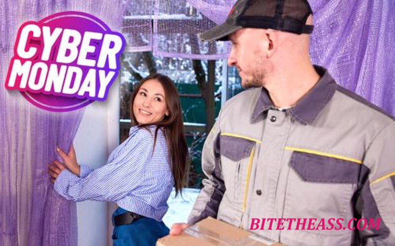 Sumiko Smile - Cyber Monday [FullHD 1080P]