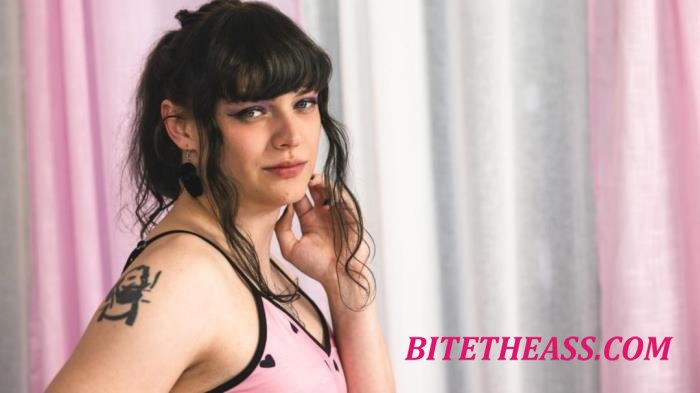 Zoie White - Cuddle With Zoie White (27 Sep, 2023) [FullHD 1080p]