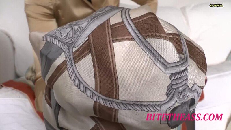 Lady_Victoria_Valente - Spritze Ab Auf Stiefmutters Seidentuch [FullHD 1080P]