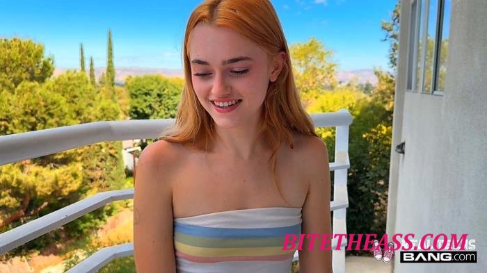 Gracey Snow - Gracey Snow's Public Fuck Playground [SD 540p]