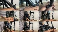  Sadistic Queens - Squishysax - Lady Dark Angel - Breaking In My Sharp New Boots On You [FullHD 1080]
