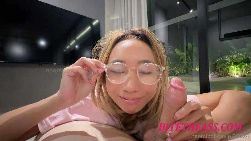 Naomi Bobba -  Naomi Bobba - Nerdy Girl Casually Licking Cock [FullHD 1080]
