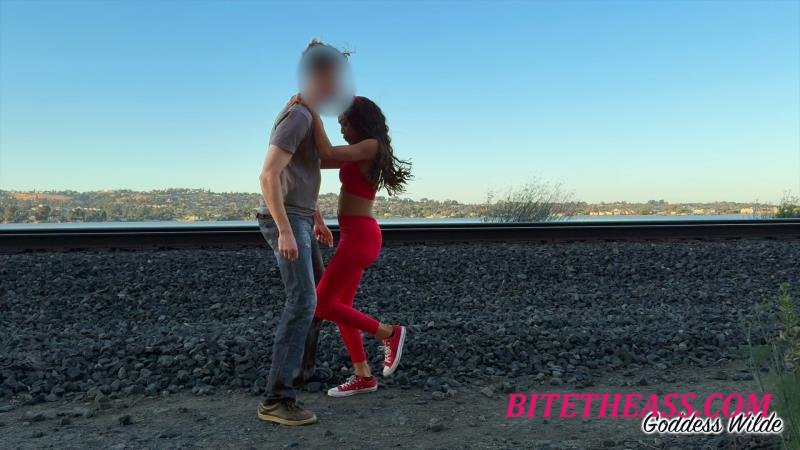  Goddess Wilde - Balls4play - Ballbusting Express [FullHD 1080]
