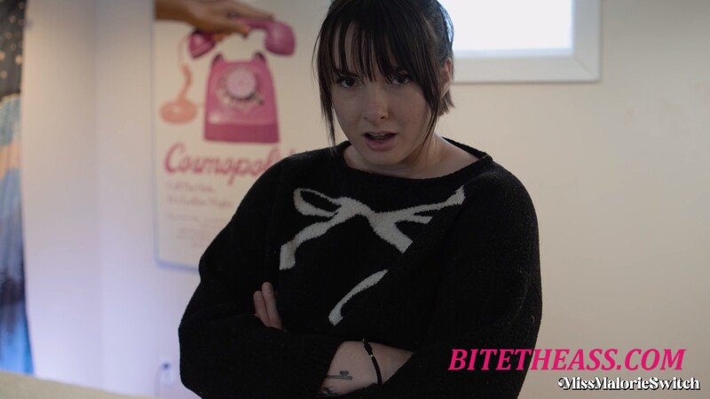 Miss Malorie Switch -  Miss Malorie Switch - StepDaughter's Holiday House Arrest [FullHD 1080]
