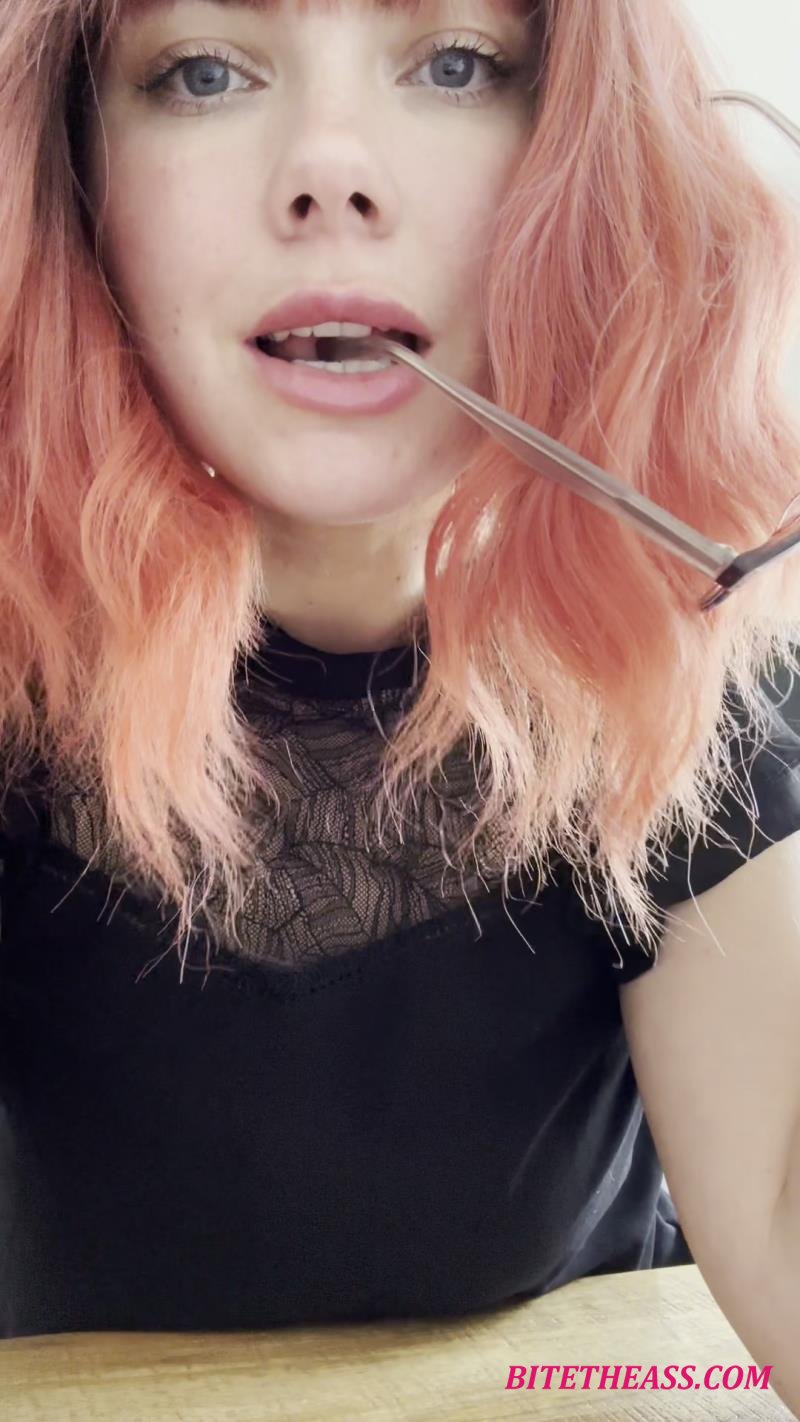  Yourhikerbabe - Psychologist gives you JOI for your women addiction [FullHD 1080]
