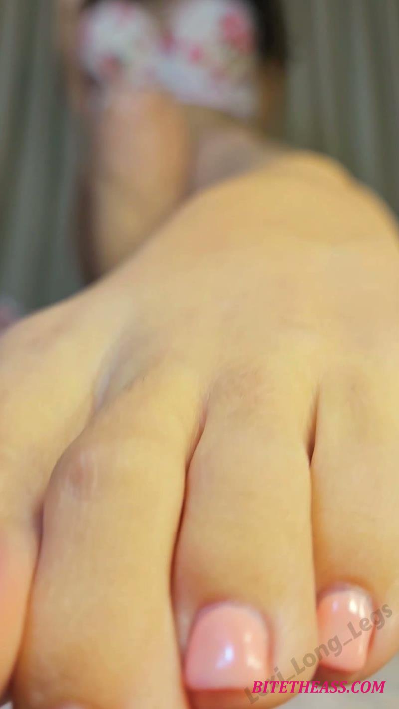  Lexi Long Legs - Spring Goddess Foot Worship Instructions [FullHD 1080]
