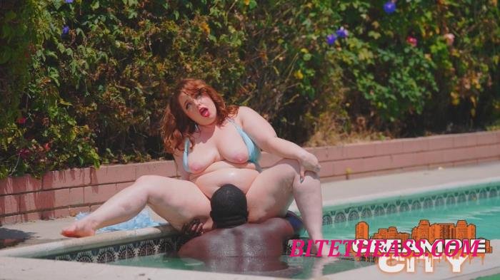 Kinky Katie - Kinky Katie Katt Creampie Pawg Housewife Semaj [UltraHD 4K 2160p]