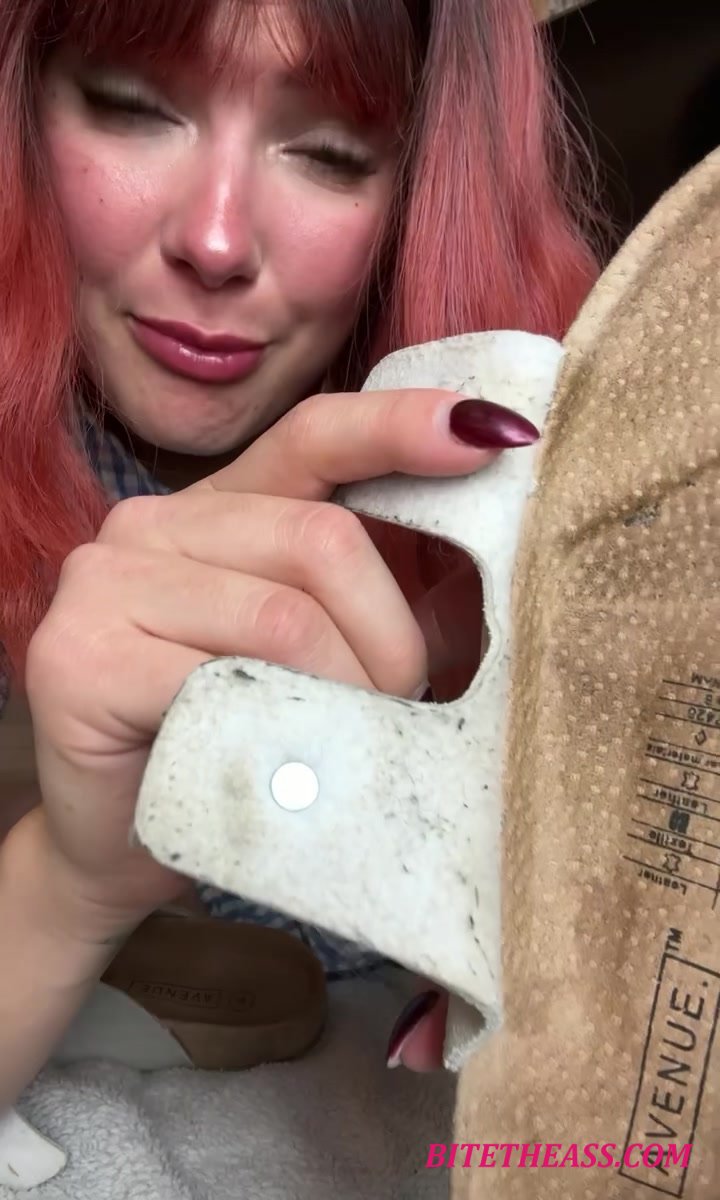  Yourhikerbabe - Imposed Bi Birkenstock Cleaning Slave [HD 720]
