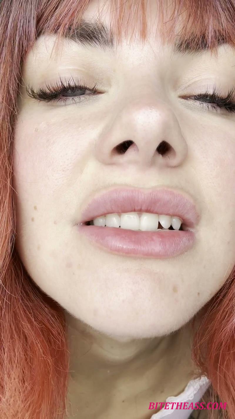  Yourhikerbabe - Vore Babysitter Eats And Digests You [FullHD 1080]
