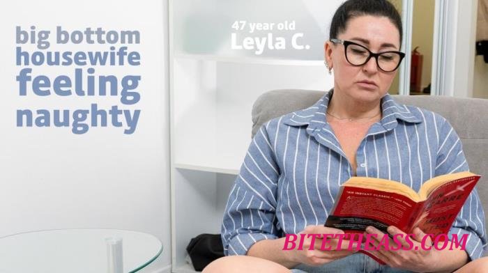 Leyla C. - Leyla C. is a 47 year old big ass housewife who loves to masturbate her wet shaved pussy [FullHD 1080p]