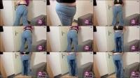 Abby-Strange -  Abby-Strange - Pissen in meine Blue Jeans [FullHD 1080]
