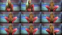 LadySybella -  LadySybella - Pissen in Netzstrumpfen [HD 720]
