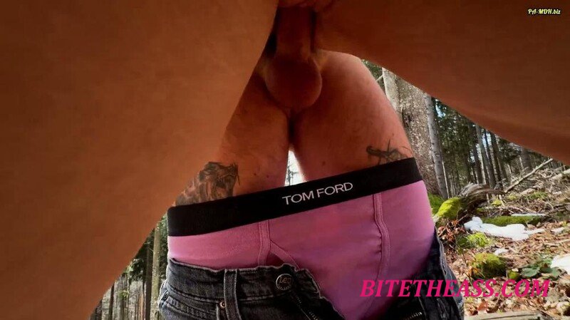 SlipCouple -  SlipCouple - Drau?en Waldspa? - Nasser Handjob, Tiefer Blowjob Und Riskanter Doggy... [FullHD 1080]
