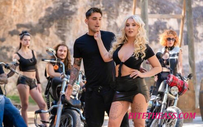 Emily Walters -  Emily Walters - Born To Ride... And Fuck [FullHD 1080]
