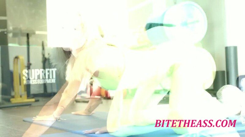 VickyFox -  VickyFox - Dirty Workout - Mein Vorprogramm zum geilen Fick [FullHD 1080]
