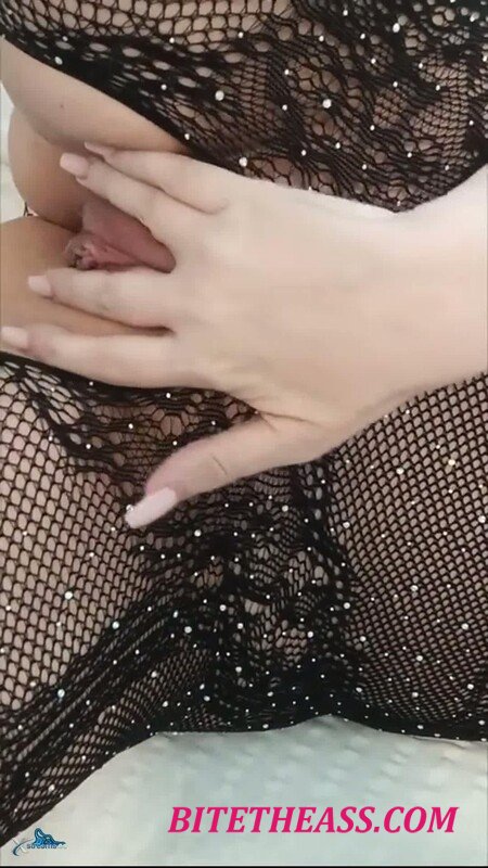 Ninica069 -  Ninica069 - Hallo - Vorgestellt mit Toy und Dessous [FullHD 1080]
