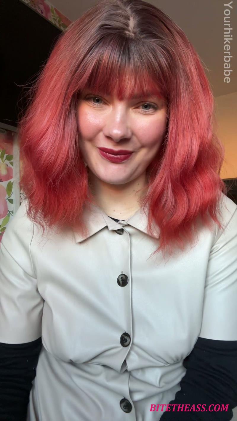  Yourhikerbabe - Public Humiliating BNWO Encounter for ABDL [FullHD 1080]
