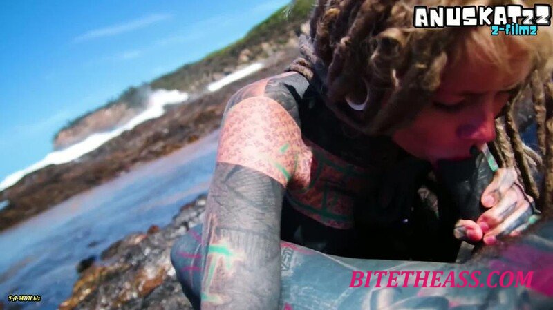 Anuskatzz -  Anuskatzz - Outdoor POV Blowjob - Schlampig durch die Wellen - Lily Lu [FullHD 1080]
