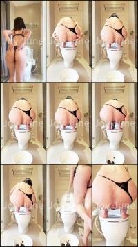  Joy June � Morning Poop Right Before Photo Shoot [SD 404]

