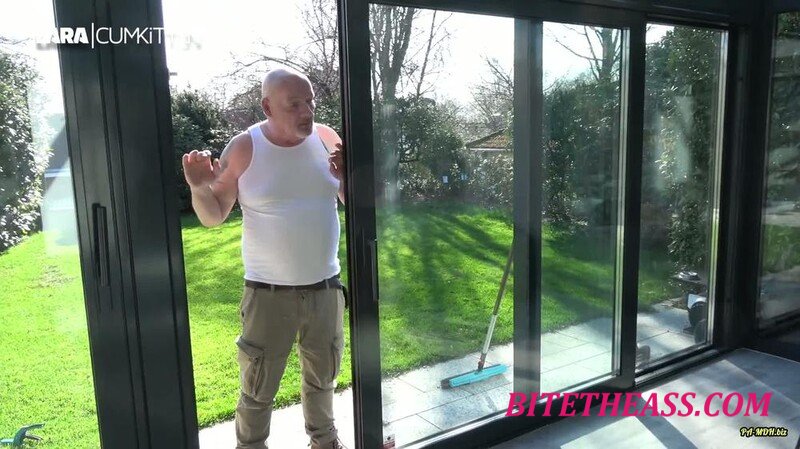 Lara-CumKitten -  Lara-CumKitten - Leck meine Fotze beim FACESITTING - Gartenarbeit mit NATURSEKT Er... [FullHD 1080]
