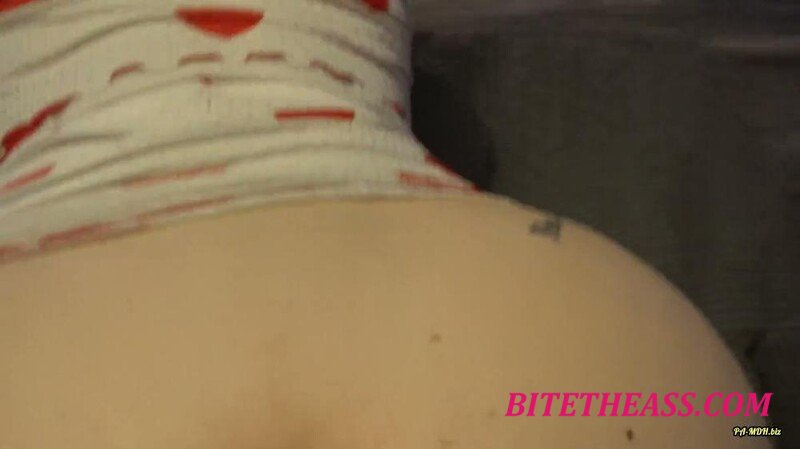 Roxi_black -  Roxi_black - Beim Zocken Benutzt und Gefickt - Geiler Creampie [FullHD 1080]
