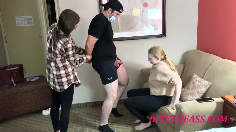  ONLYBALLKICKING - Tag Team Ball Kicking [FullHD 1080]

