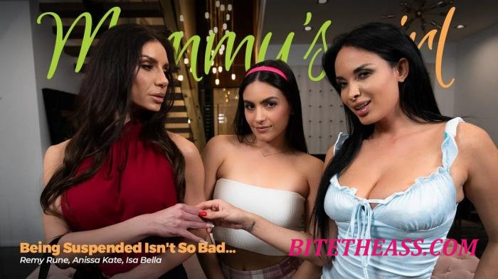 Anissa Kate, Isa Bella, Remy Rune - Being Suspended Isn't So Bad [UltraHD 4K 2160p]