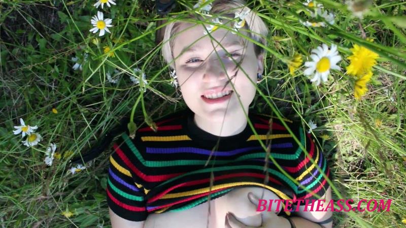  NatieDel - Beautiful Agony JOE in Nature [FullHD 1080]

