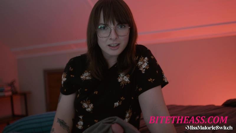 Miss Malorie Switch -  Miss Malorie Switch - Afternoon With StepMom [FullHD 1080]
