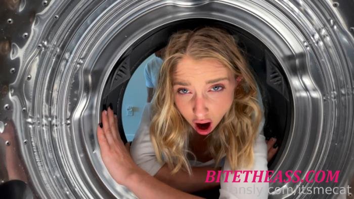 Itsmecat - Stuck in the washing machine / Anal [UltraHD 2K 1440p]