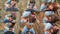 Dvabitch - Amateur brunette gibt im wald sinnlichen blowjob und nimmt sperma in de... [FullHD 1080P] 