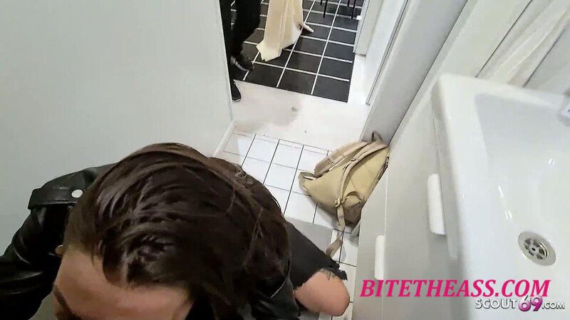 German-Scout - Deutscher riskanter offentlicher FFM Dreier Sex im Mobelgeschaft - ... [FullHD 1080P]