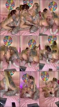 SallyDinosaur - Lesbian Fick mit blcknk_stella Part 1 [FullHD 1078P] 