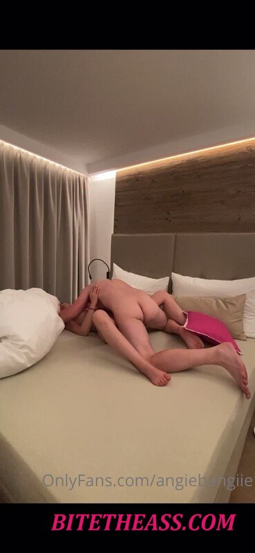 Angiebangiie - Das erste Sex Tape Part 1 [FullHD 886P] 