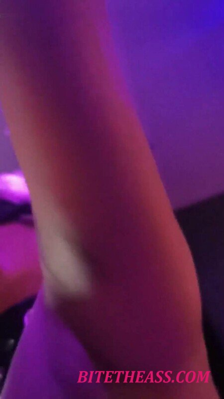 Lotusblume - Erster Sybian ritt in meinem Leben im CLub [FullHD 1080P] 