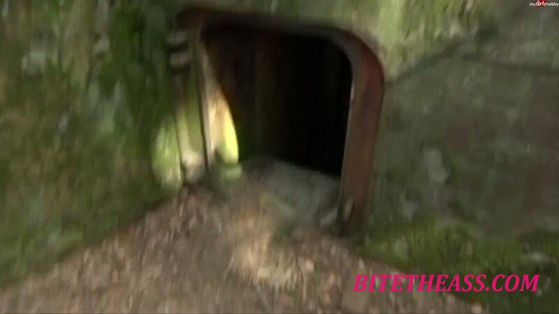 ViktoriaGoo - Immer, wenn ich den Bunker sehe [FullHD 1080P] 