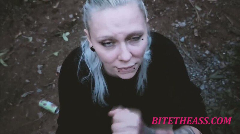 sarah_sky_official - War das riskant - Mein erster Blowjob im Freien POV [FullHD 1080P] 