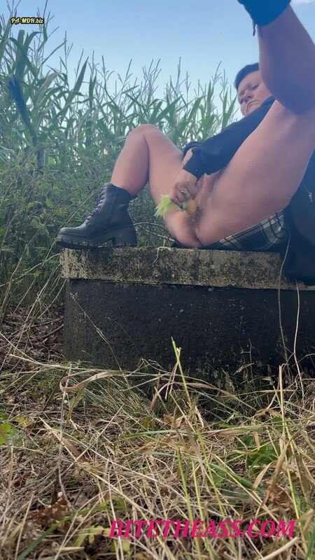 Hairyminka - Maiskolben [FullHD 1080P]